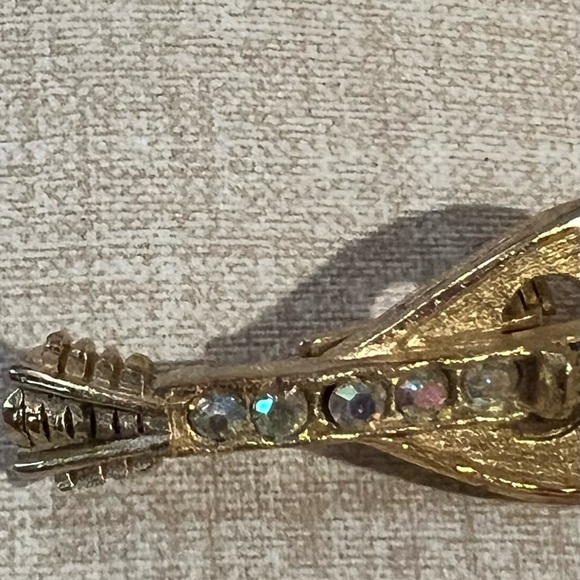 Gold String Instrument Brooch with Rhinestones - Picture 3 of 4